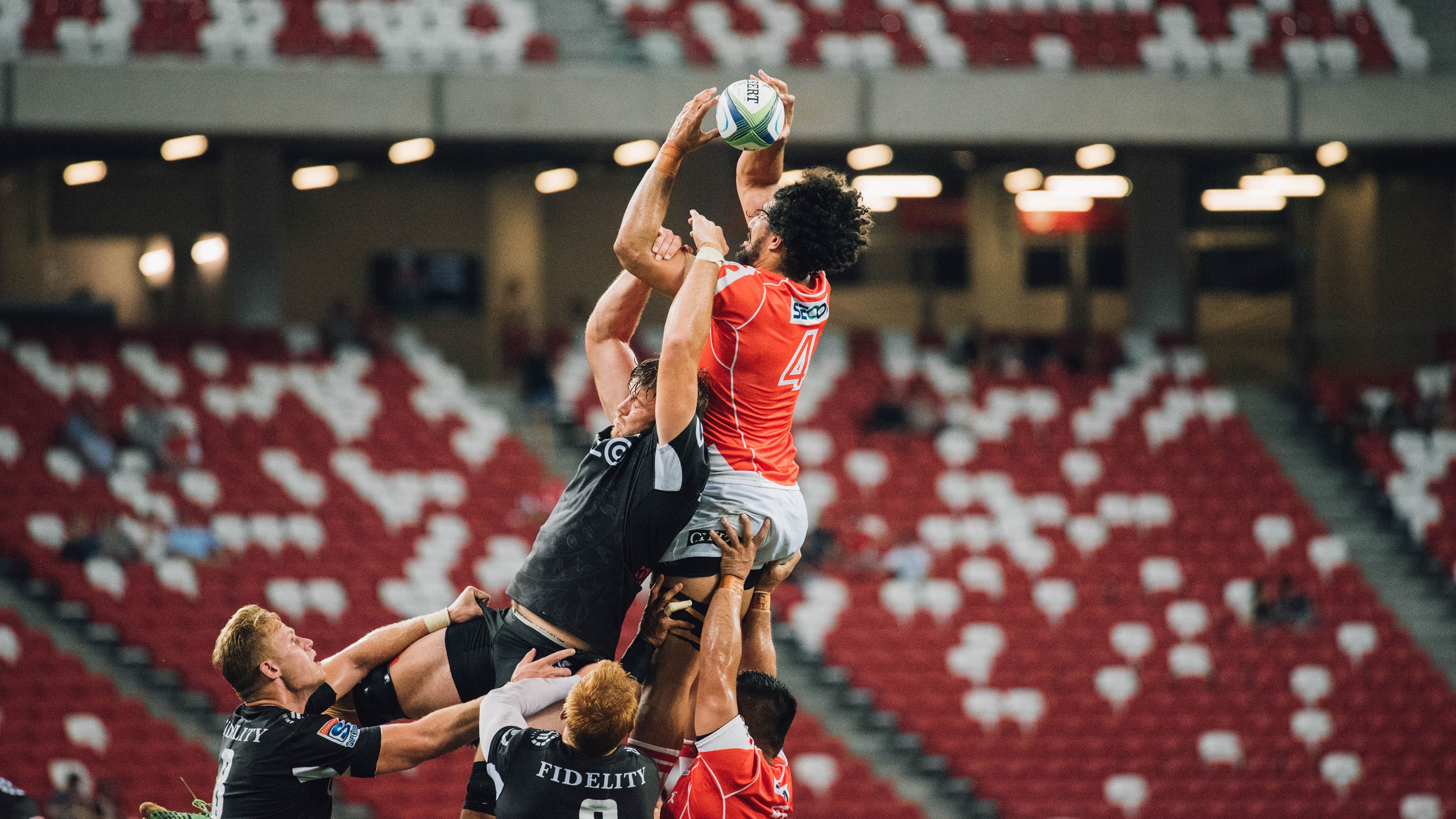 足坛最耀眼新人，足坛十大新人